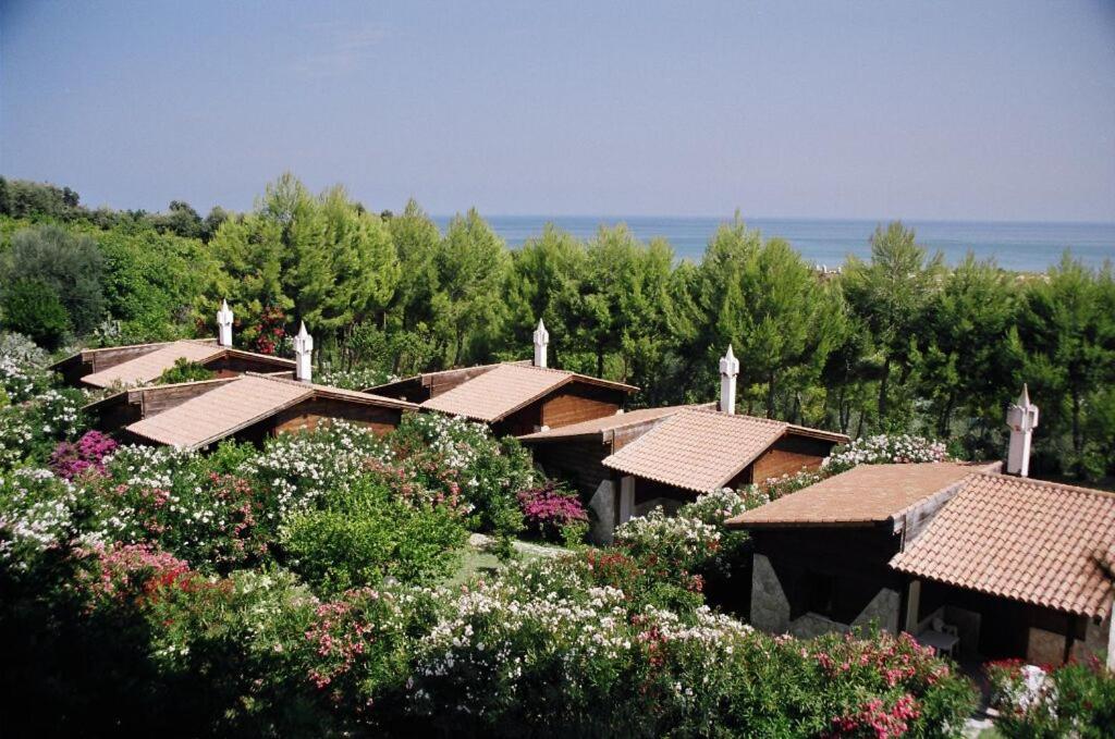 Tenuta Molino Di Mare- Ecoresort Con Villini Rodi Garganico Pokój zdjęcie